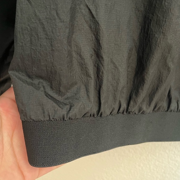 Nike Tech Aeroshield Men’s Full Zip Windrunner Jacket Black Windbreaker Jacket - Picture 10 of 15